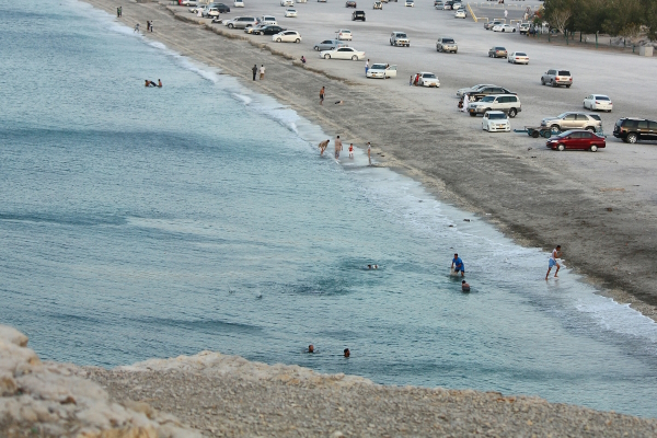 Busy weekend beach with cars. Photo by Iwona Castiello d Antonio.